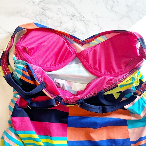 Lands' End V Neck Side Tie Adjustable Underwire Tankini Swim Top Women’s Size 4 - Picture 6 of 6